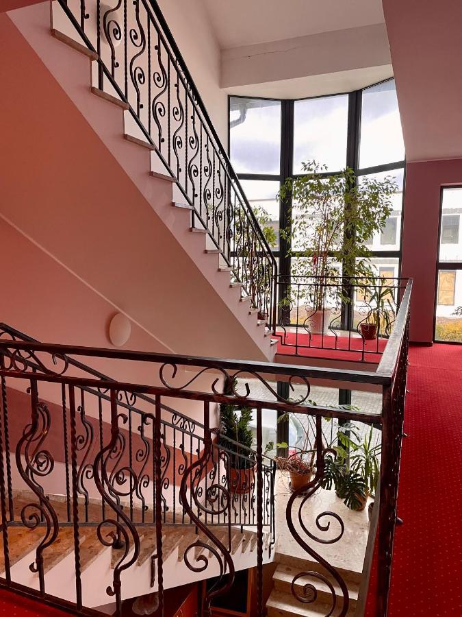 Hotel Dowhan Нове Екстер'єр фото