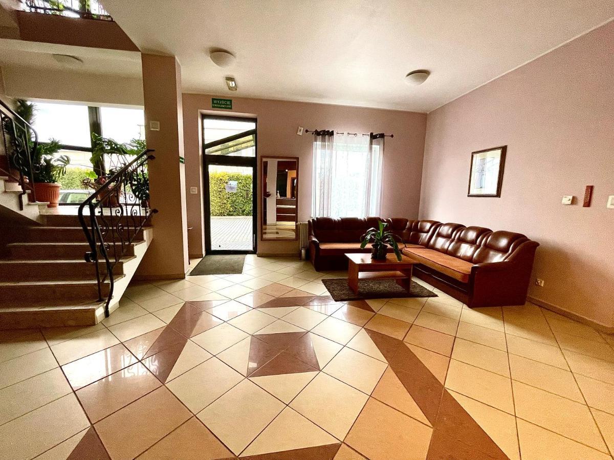 Hotel Dowhan Нове Екстер'єр фото