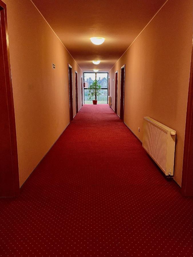 Hotel Dowhan Нове Екстер'єр фото