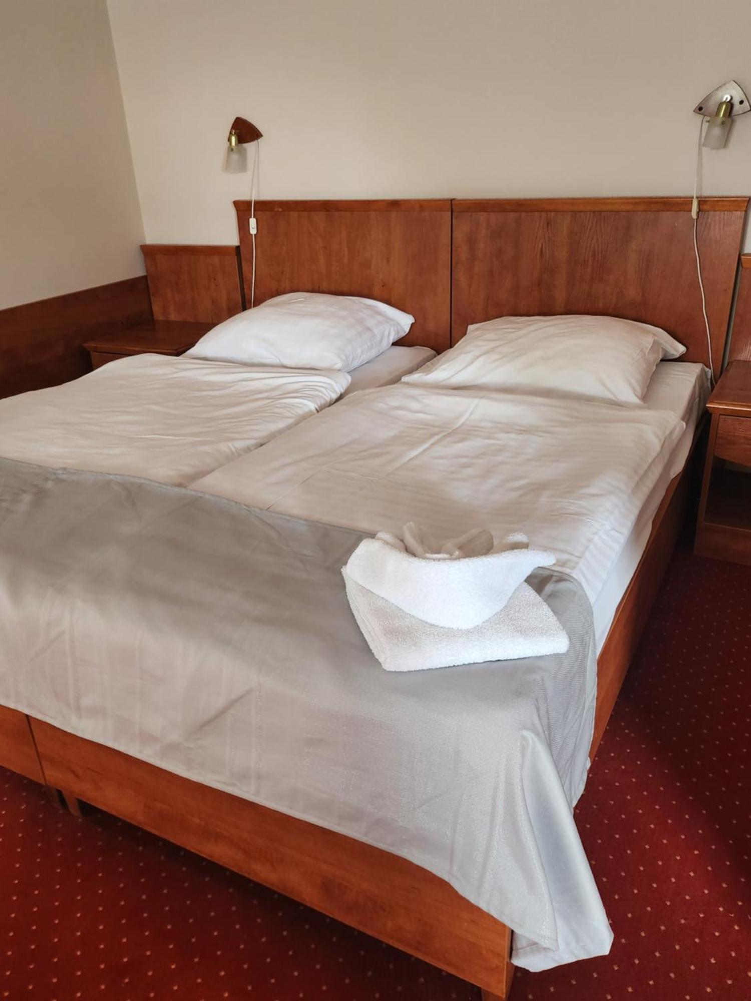 Hotel Dowhan Нове Екстер'єр фото